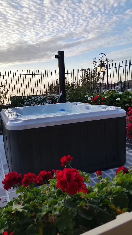 Gasthaus Casa Leandra Con Jacuzzi Costa Adeje  Landhaus